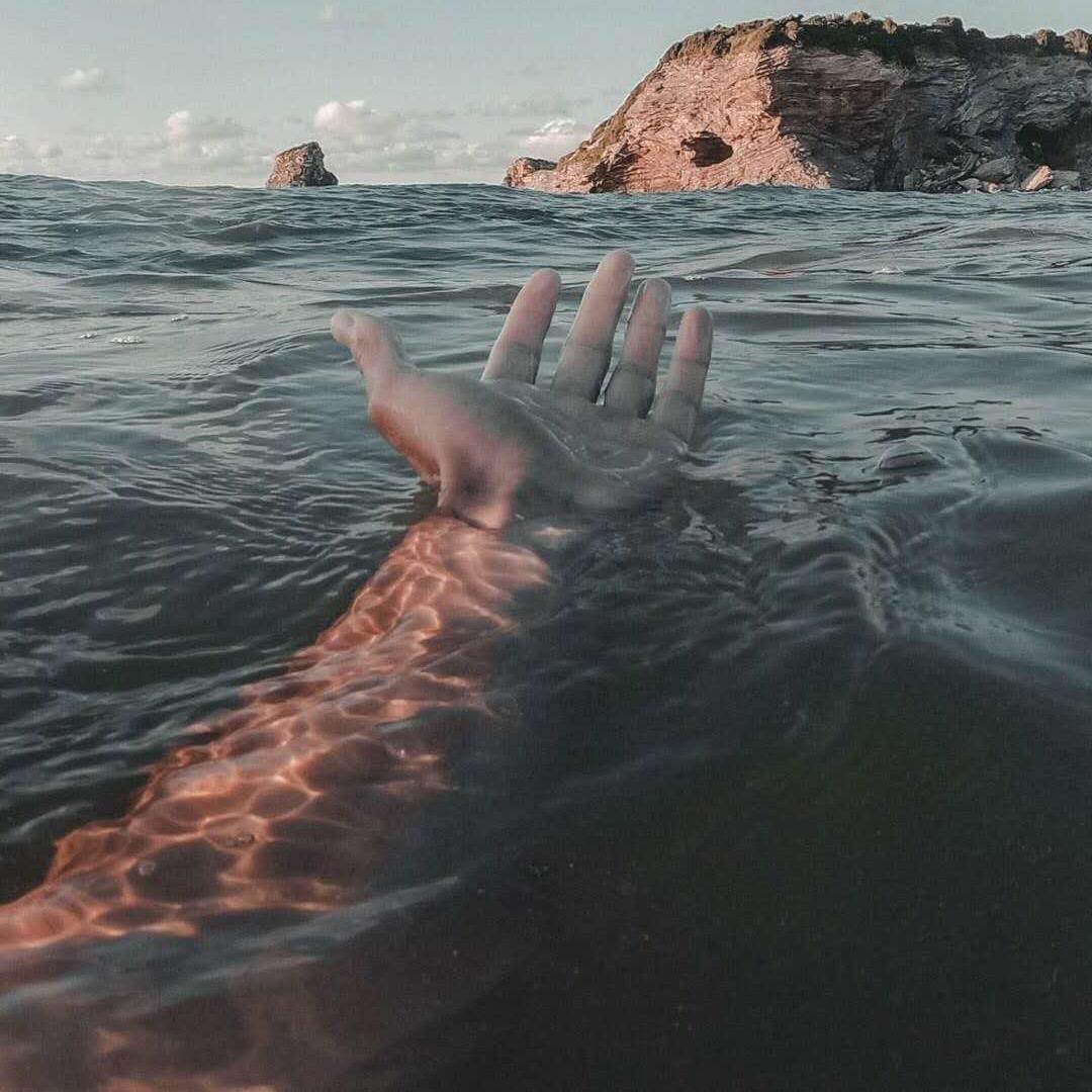 等