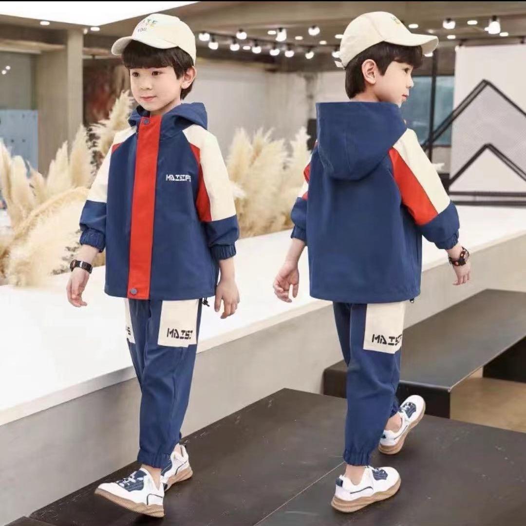 少年侃童装穿搭
