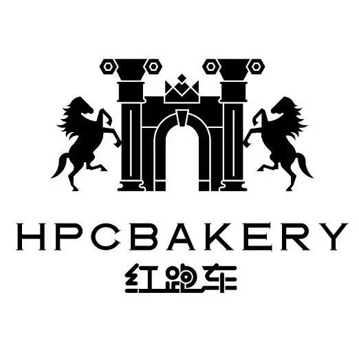 光谷天地红跑车莉莉