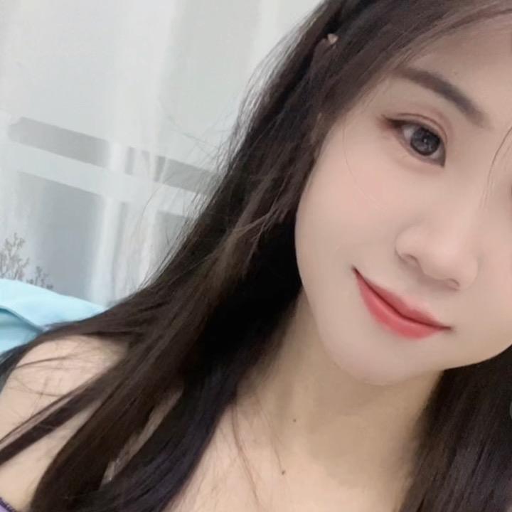 W雯妮