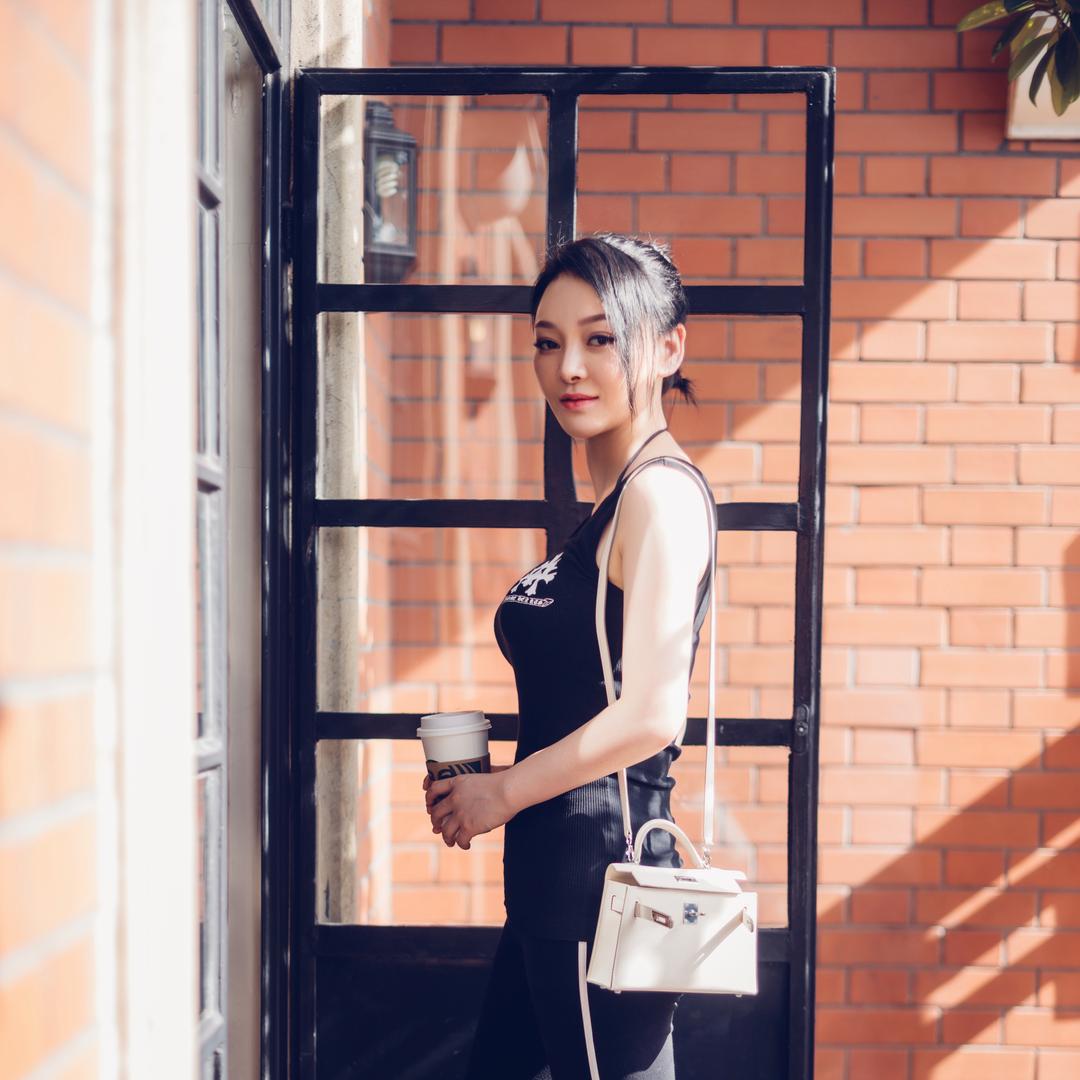 阿诺是怡诺
