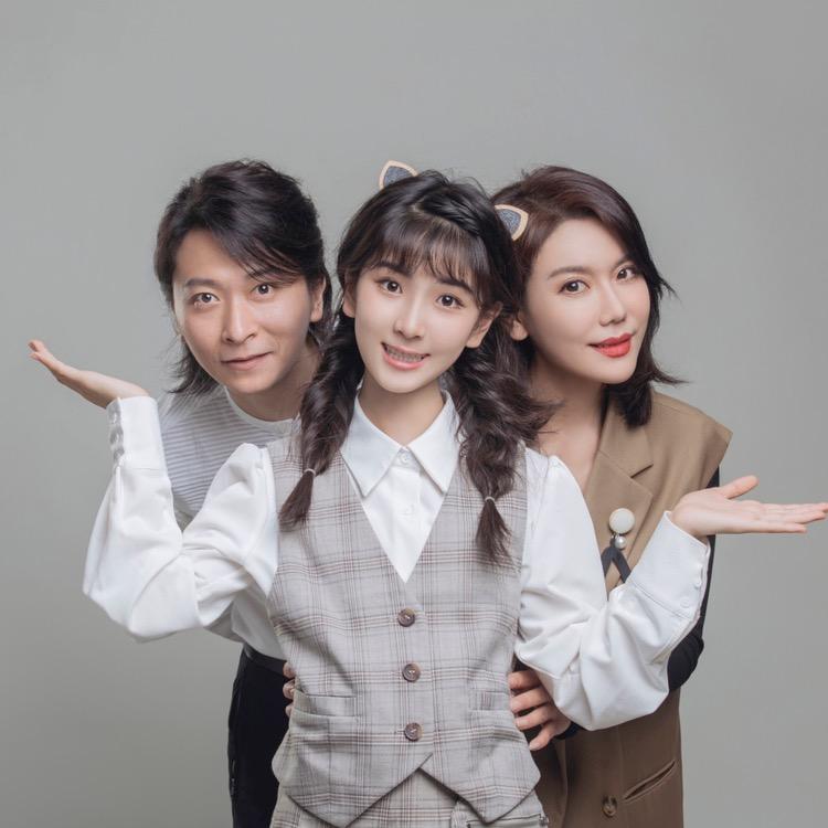 李昕融一家