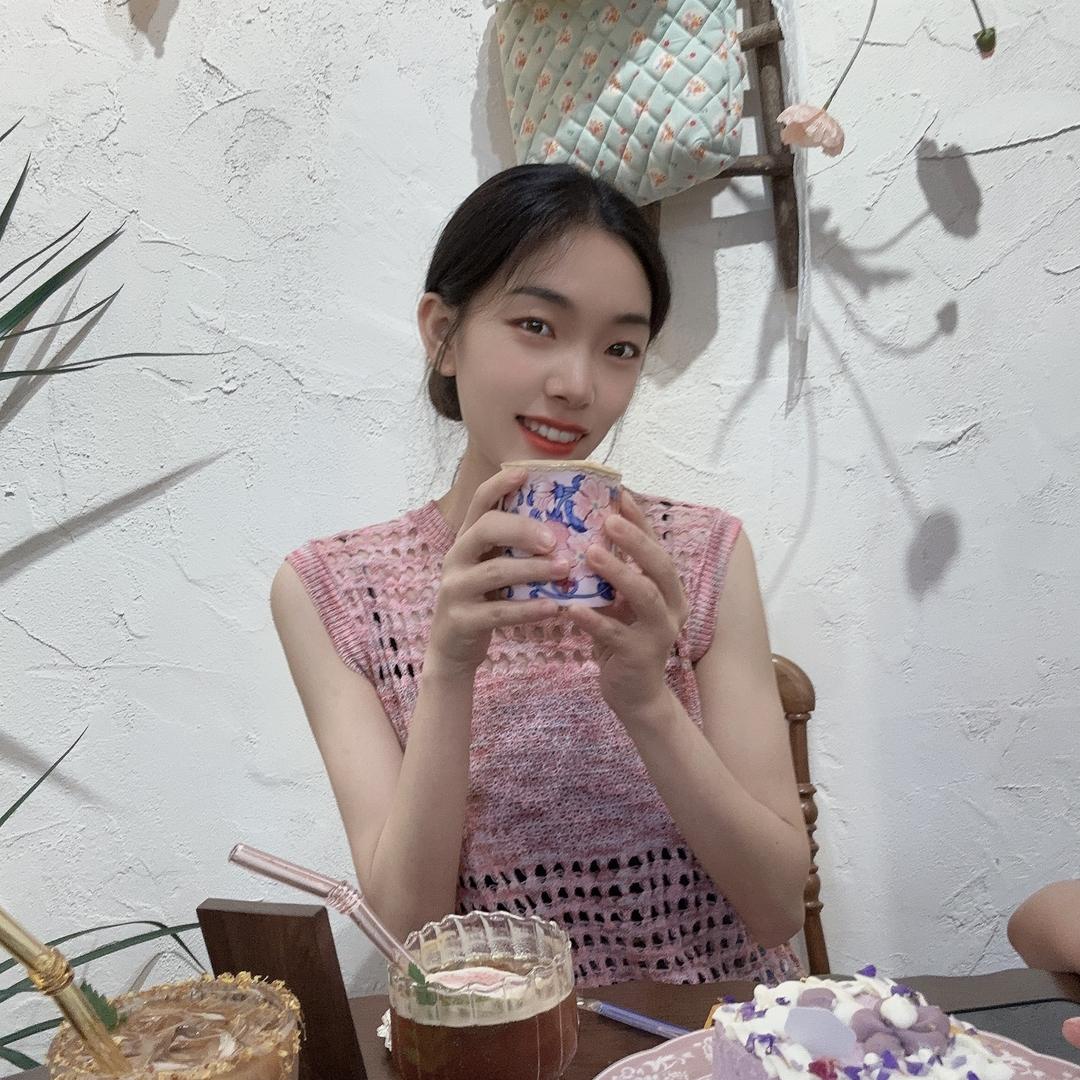 依贰叁服装