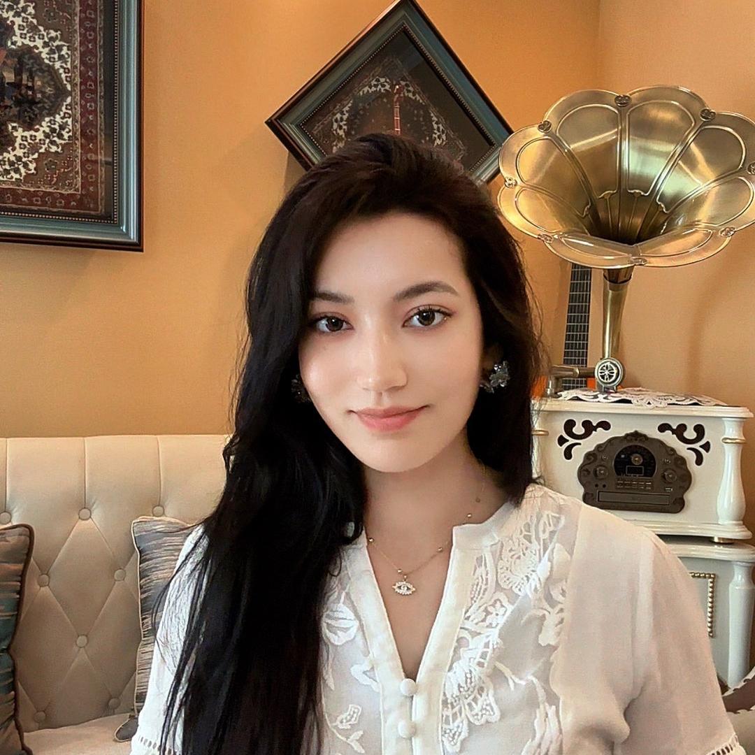 AYRO我们一起护肤吧