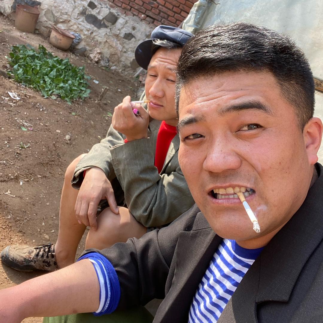 安丘老八（每天下午一点半直播）