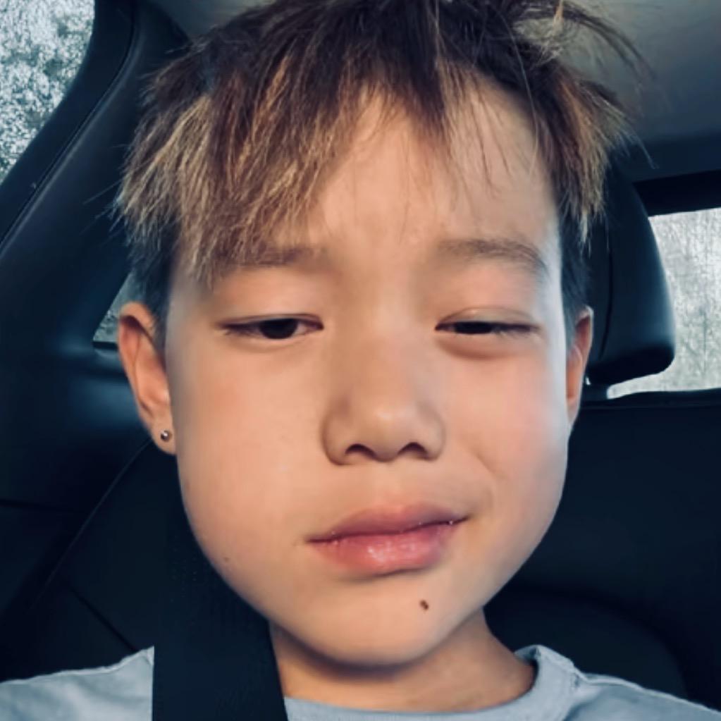 ￴ ￴             1