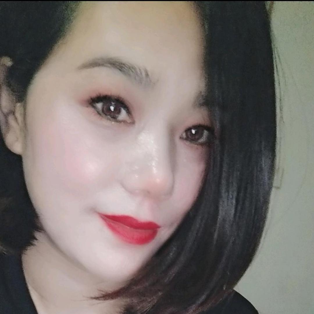 潢川霞姐🍎