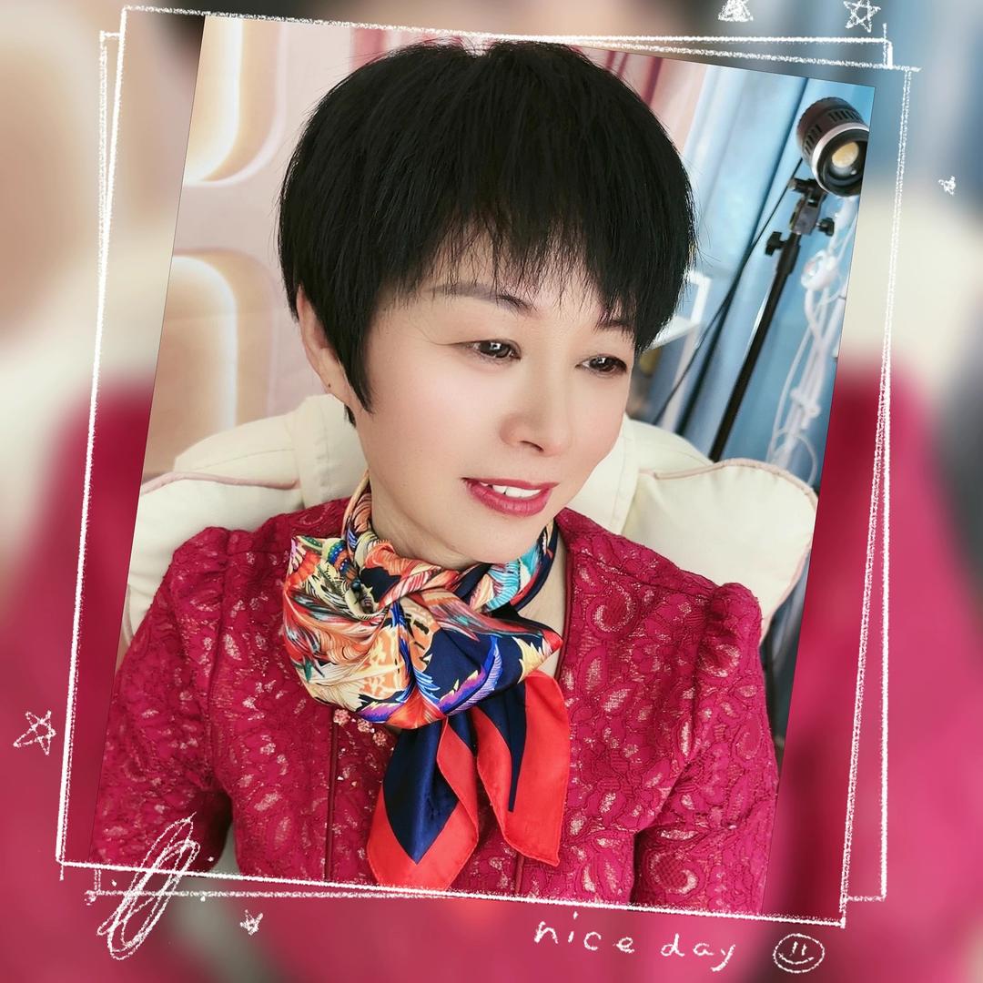 六姐，聊天，说笑唱歌交友