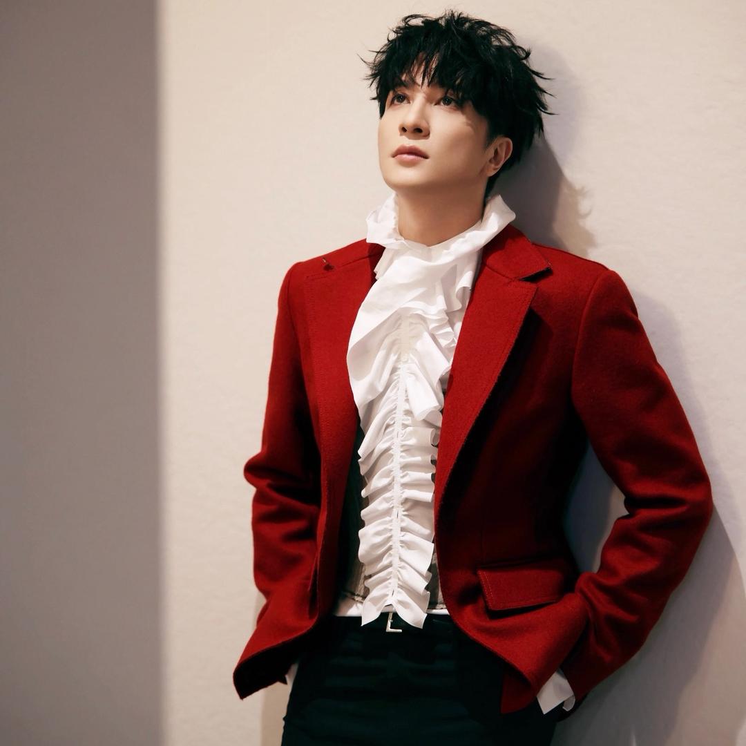 薛子豪❄️（十登船🛸）厦门收羽毛翅膀版