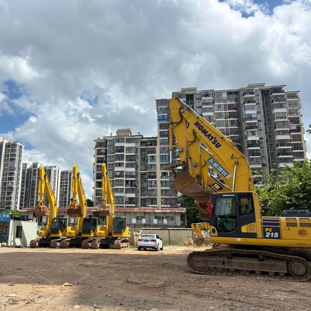 福建精品二手挖机(旭日东升)