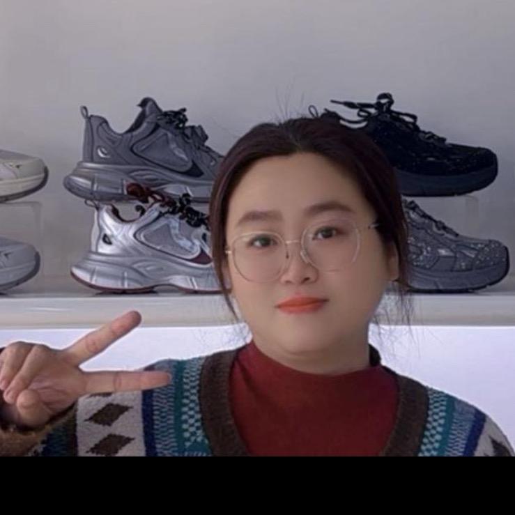 潍坊岞山卡美俪娜鞋店