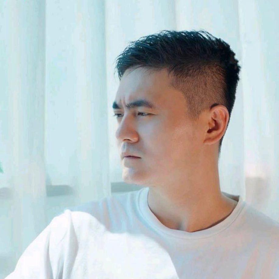 伟嘉读石直播号