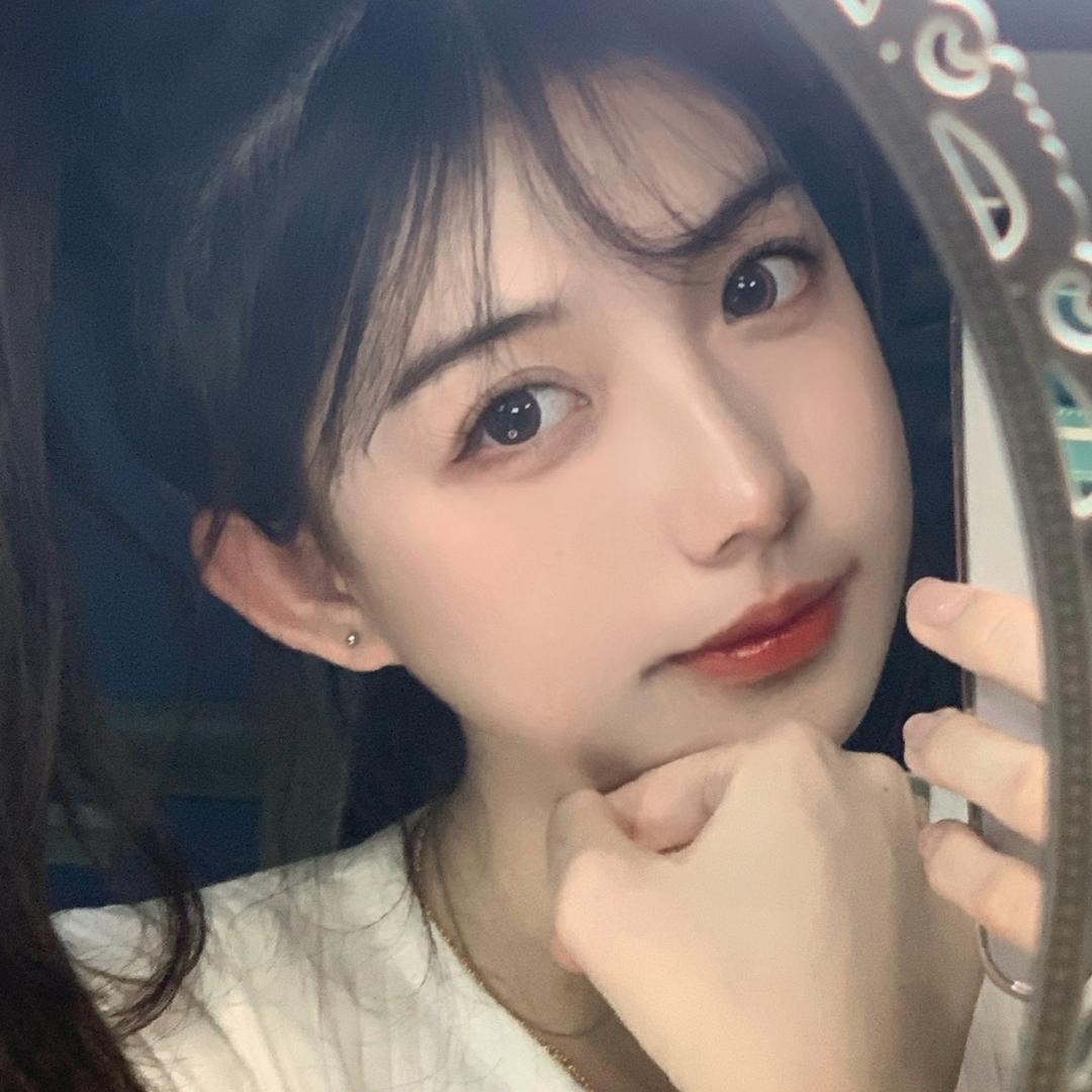 小凉吃糖