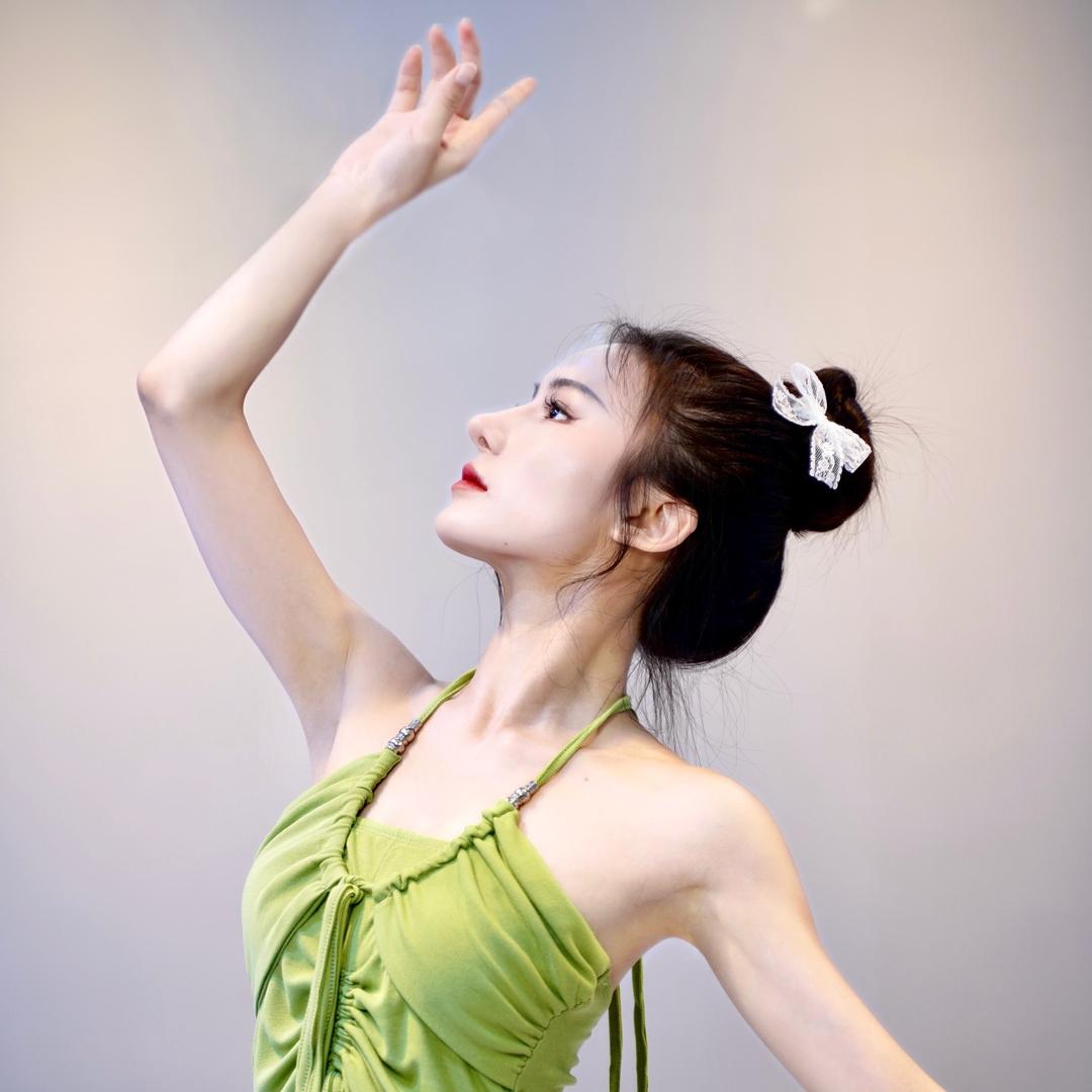 小铃铛 🔔 ₁ ₃ ₃