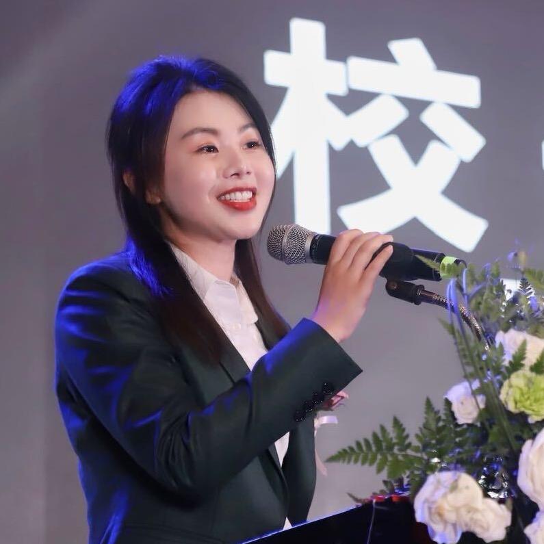 Vivian陶娟娟校长