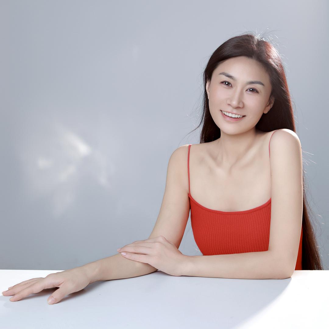 余雯棋  脑体联动  女性美学
