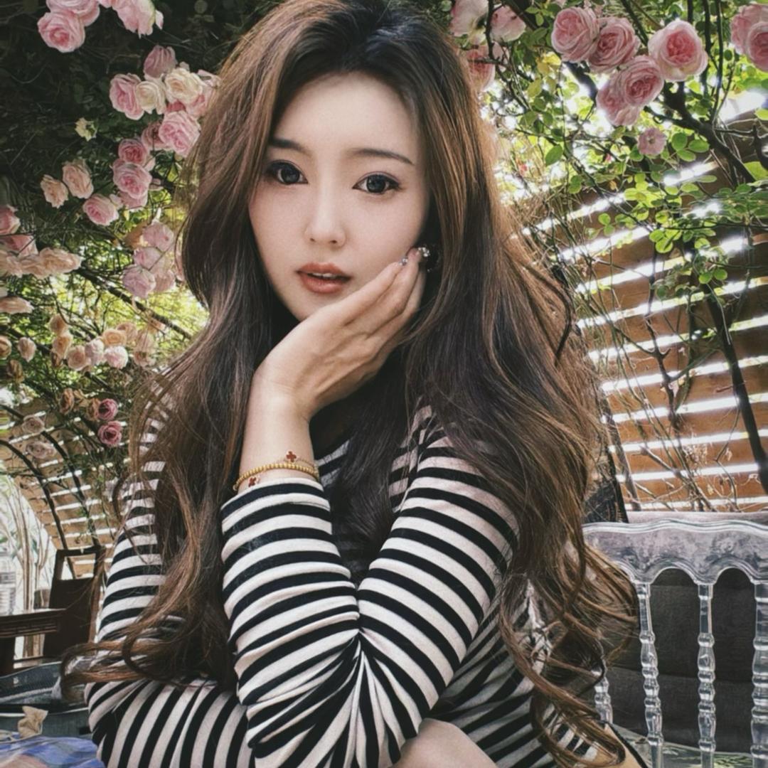 每天困胡胡.