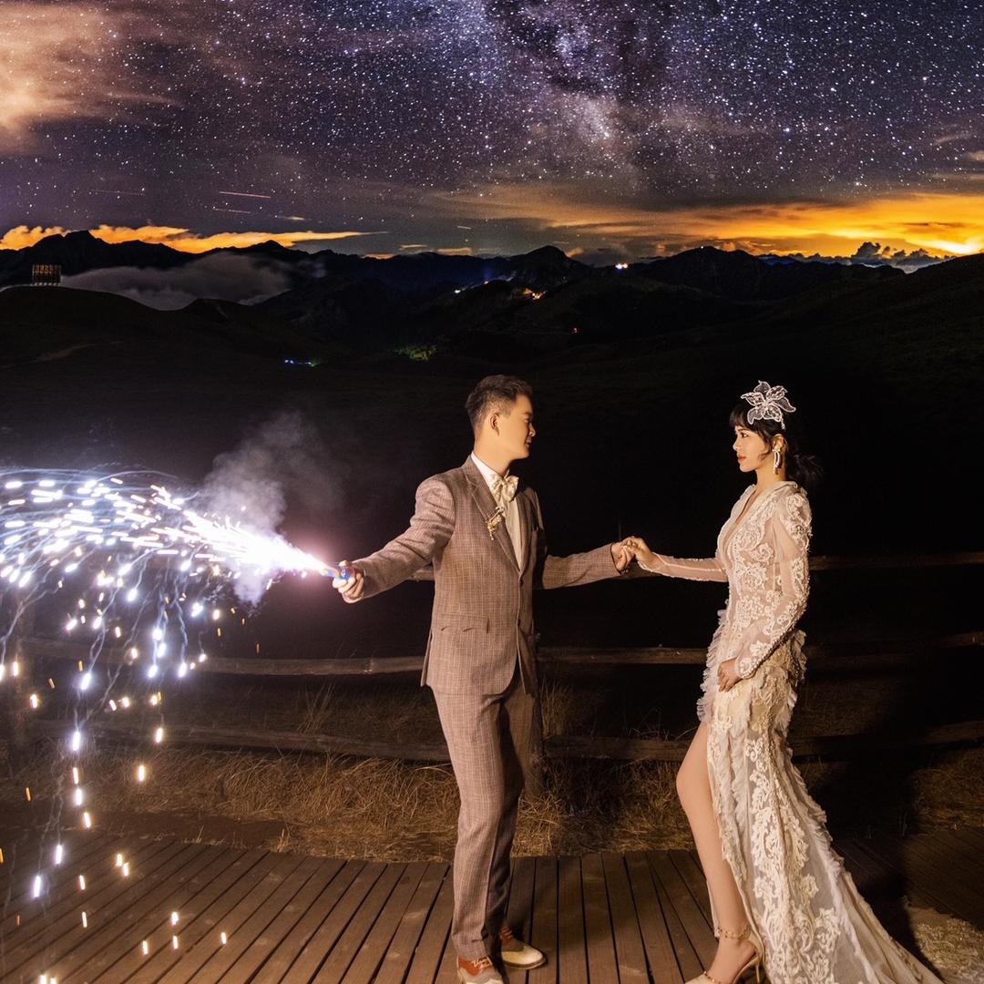 卖钢材的小哥哥