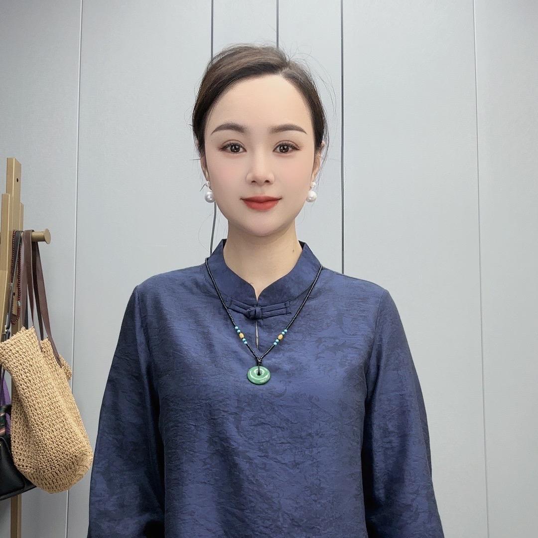 云韵服饰工厂店