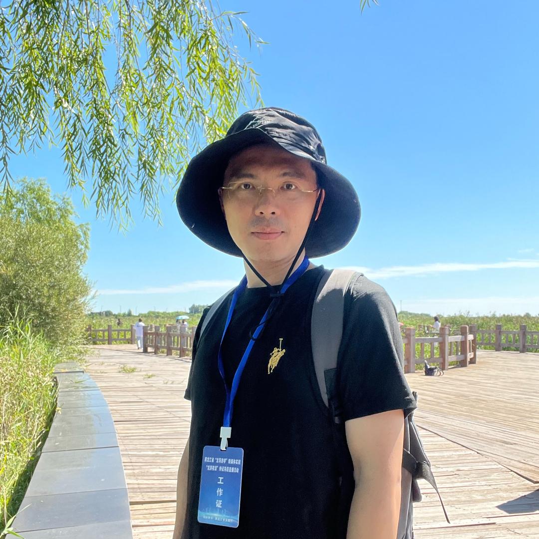 东北偏北（龙江导游）