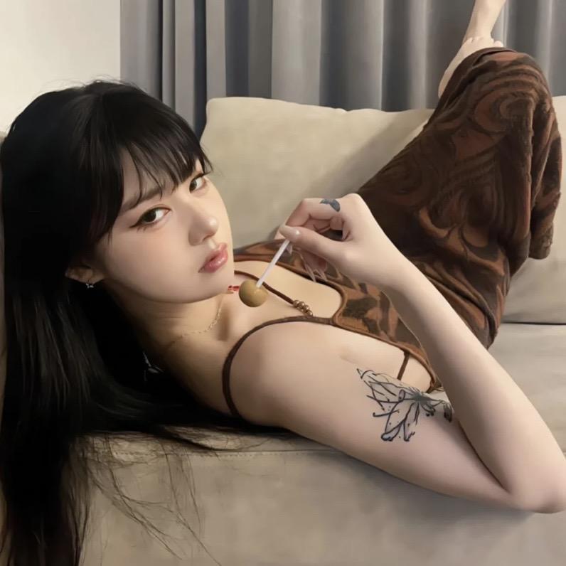 小呐不睡觉