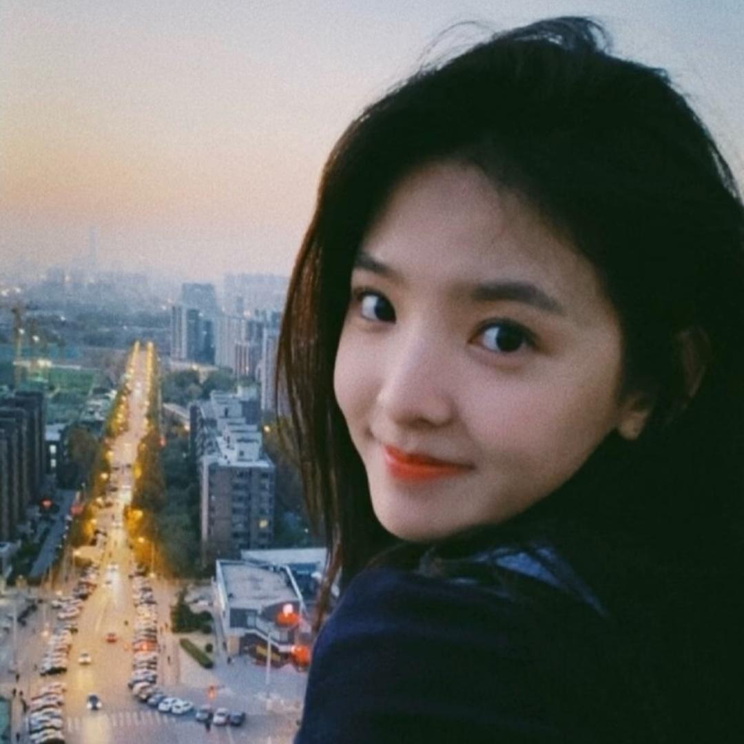 7214📸