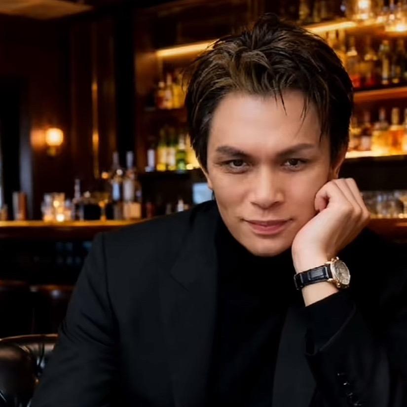 大扬歌烫发：一年烫1000个头发的男人