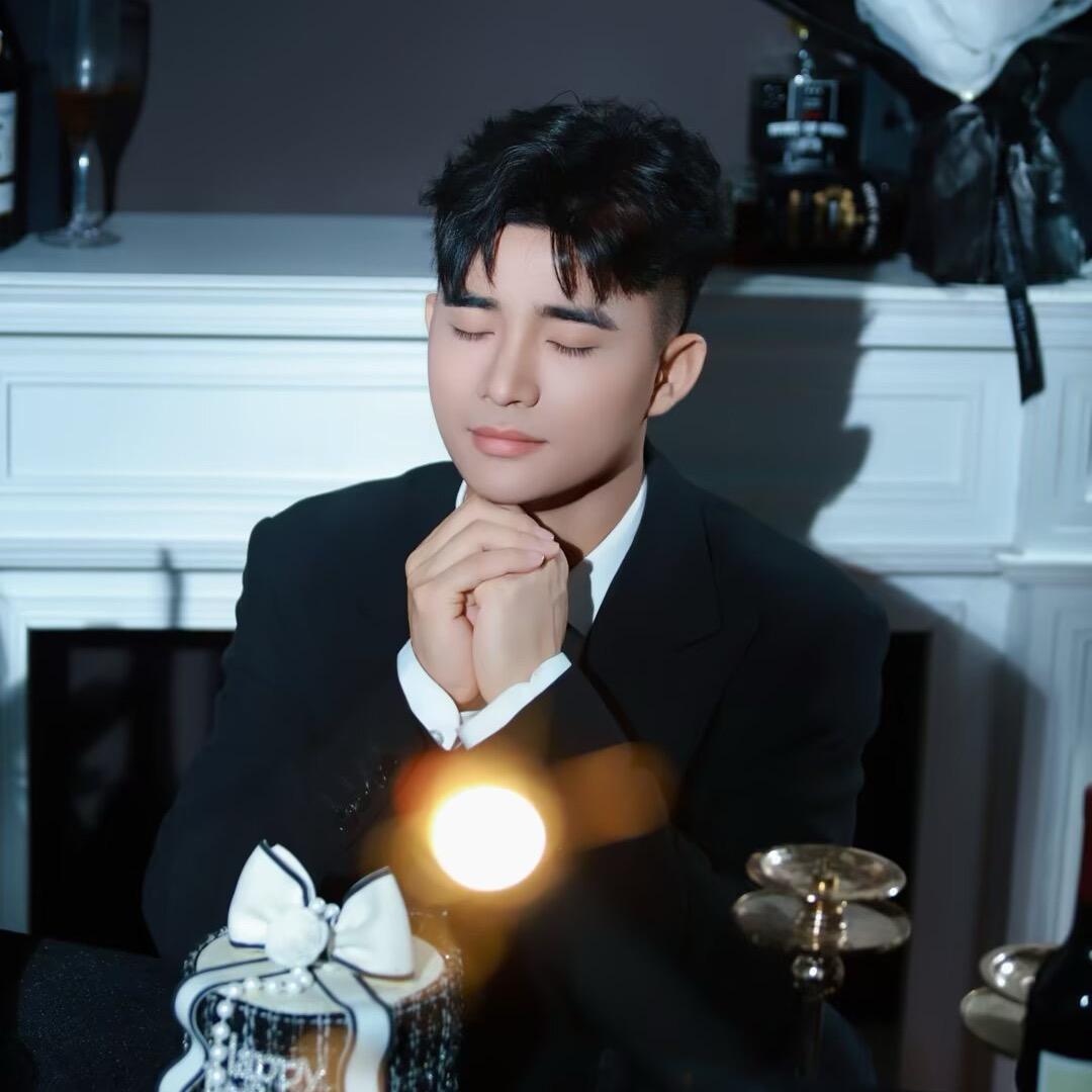 仔细