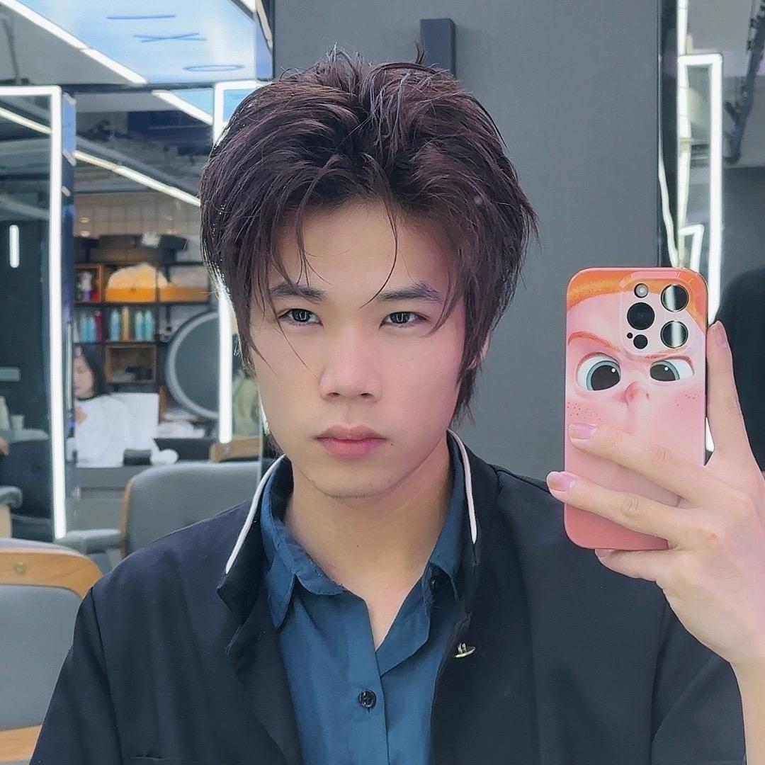 KK🌈发型设计