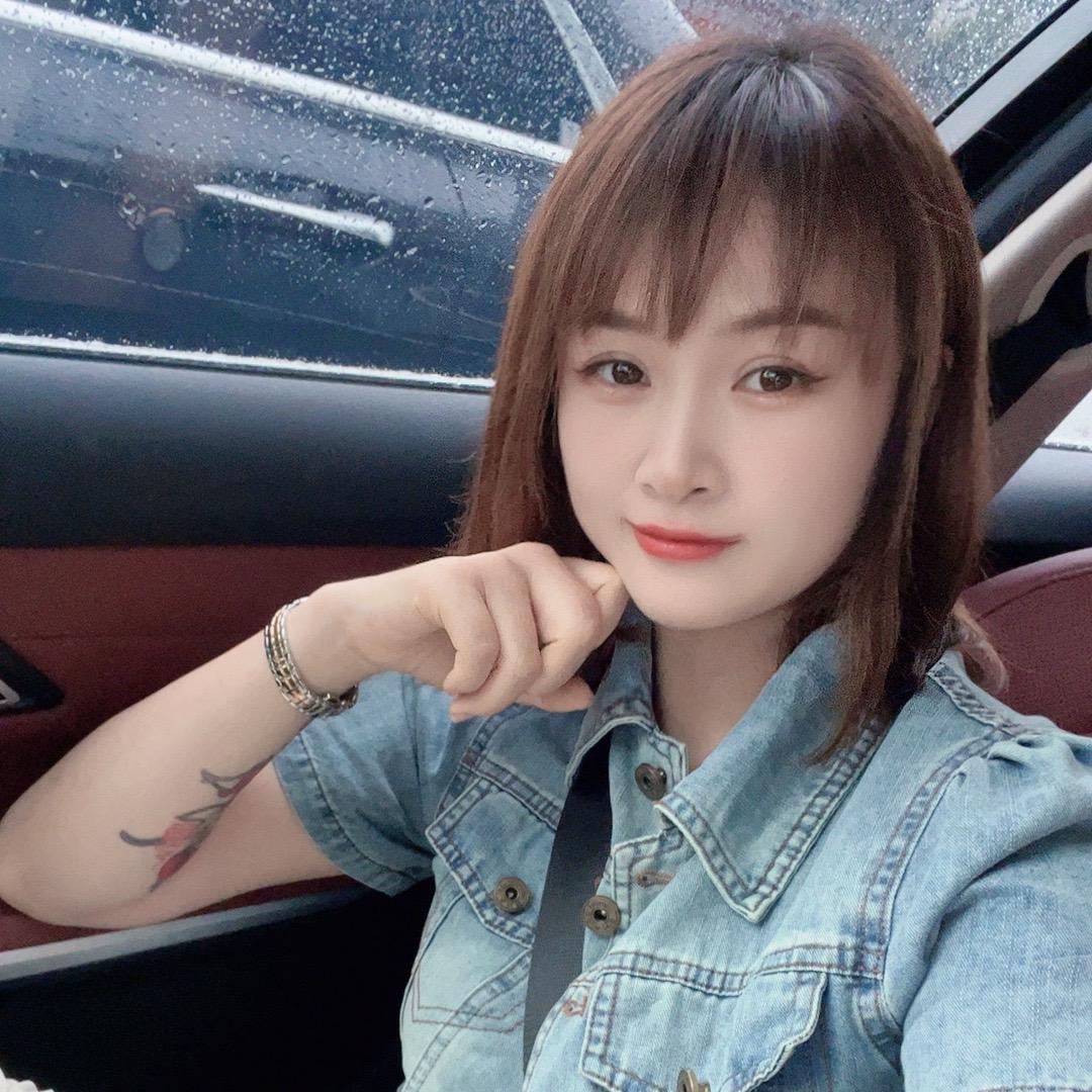 蓝田 20米路 领煜女装
