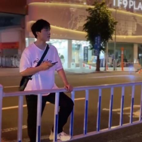 不二坤服饰