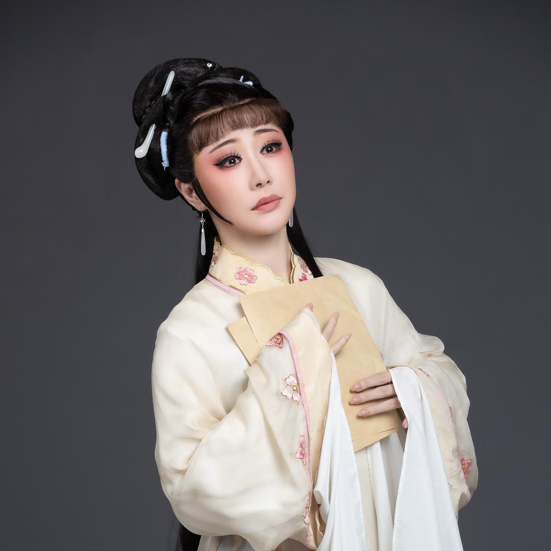 顾楚楚🐒《桔香二团》