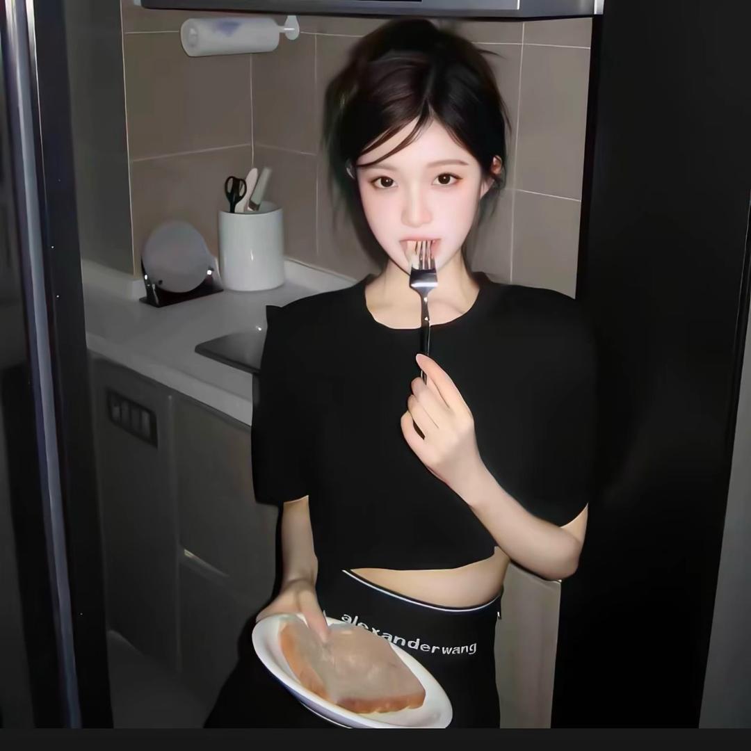 小梨子.