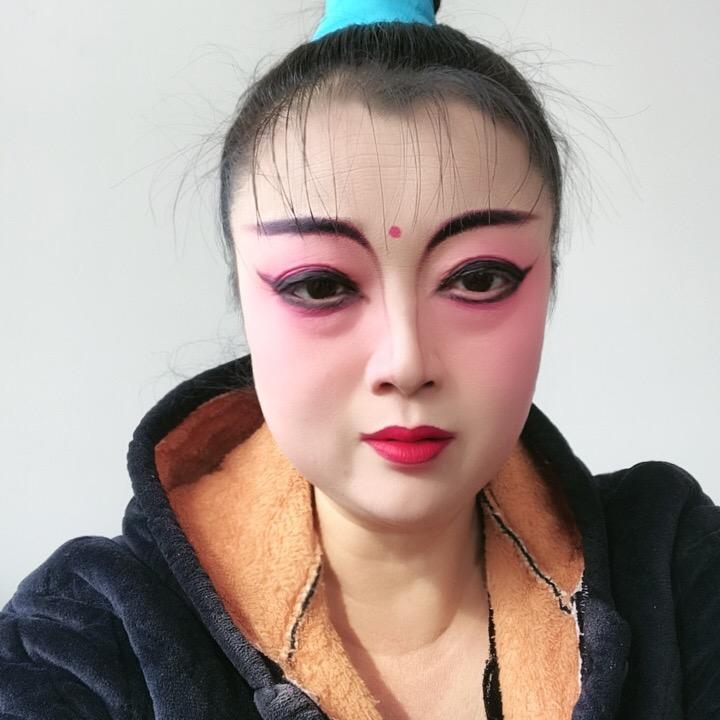刘河镇、黄梅戏