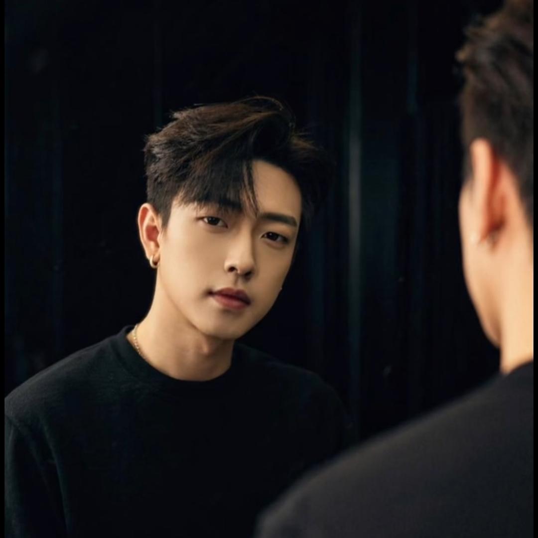 @尹天赐⁴¹⁸（眼镜小哥）