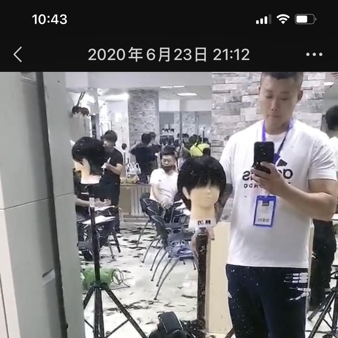 普兰店区大伟发艺造型店