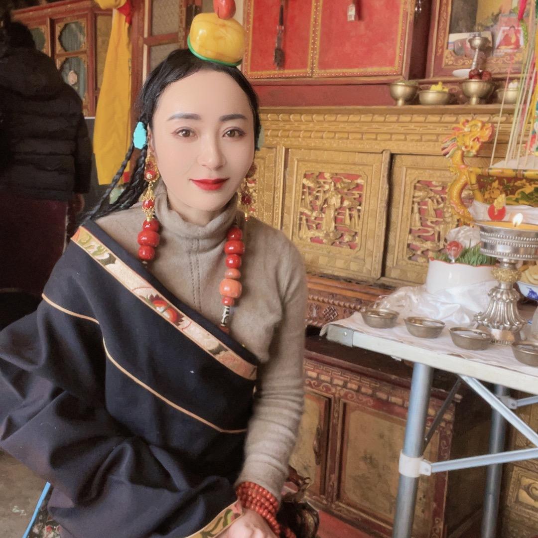 拉儿服装店