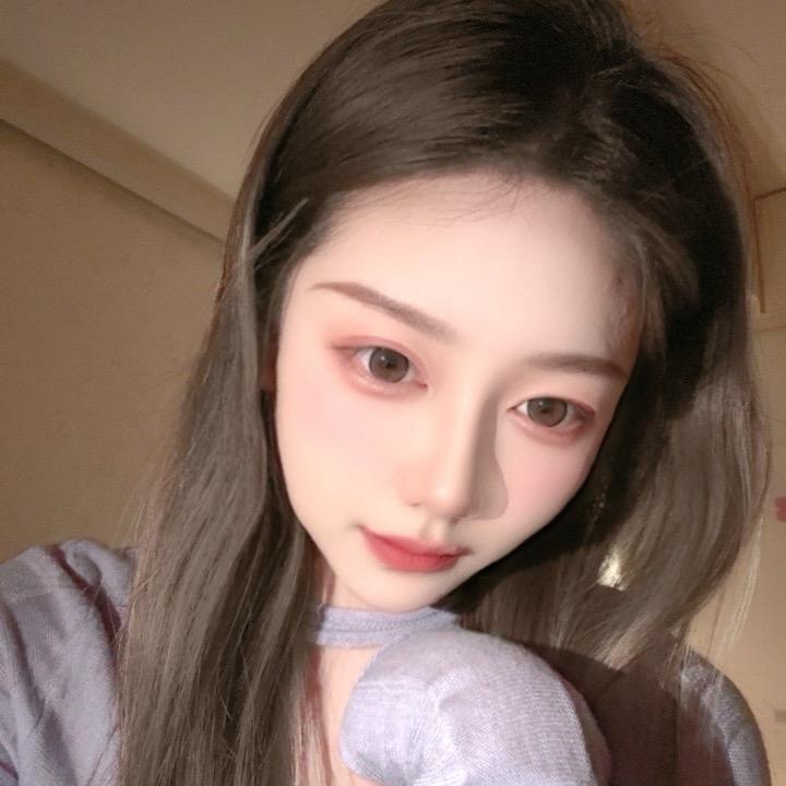 喜欢吃榴莲的旦旦🐶