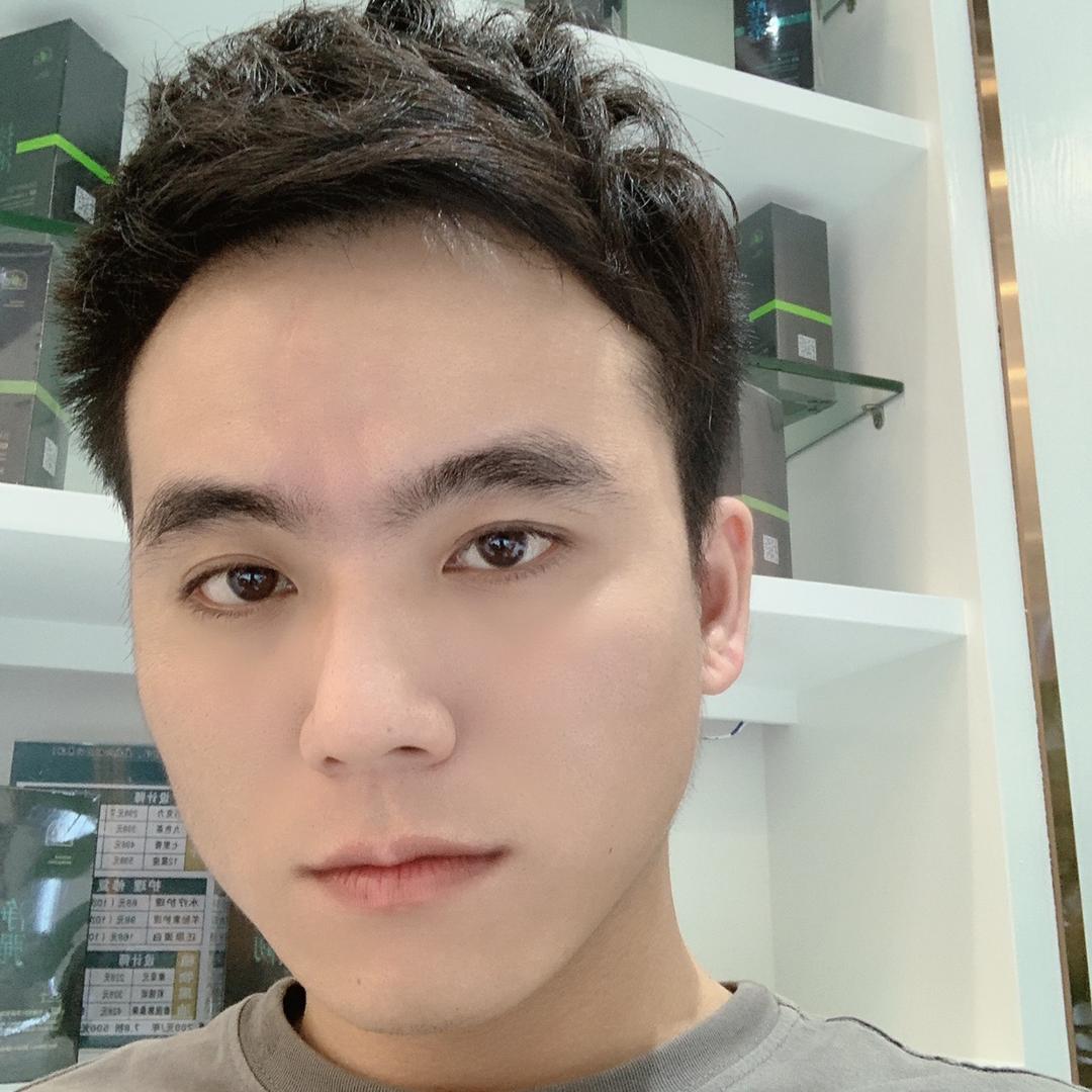 热点酒吧王经理