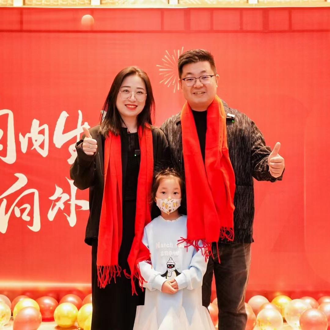 傅掌柜（济南多金女装）