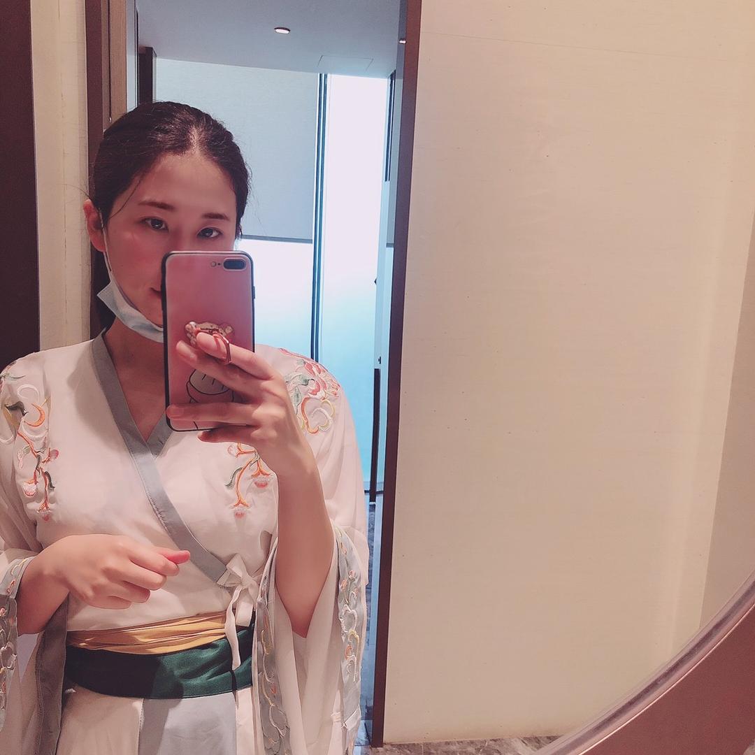 妍妍