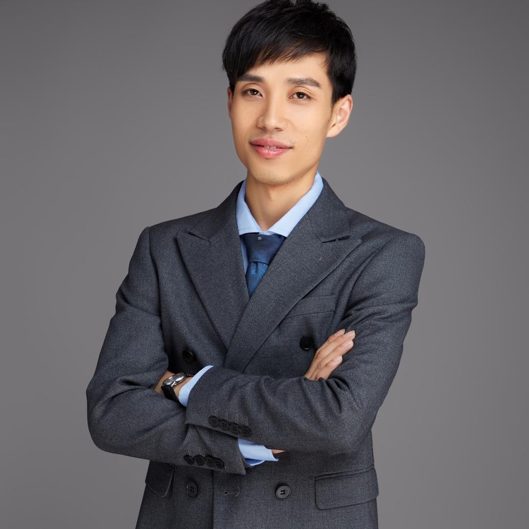 阿勇撩车汽车商务