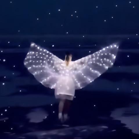𝒬𝒾𝓃𝑔 𝓍𝓊𝑒
