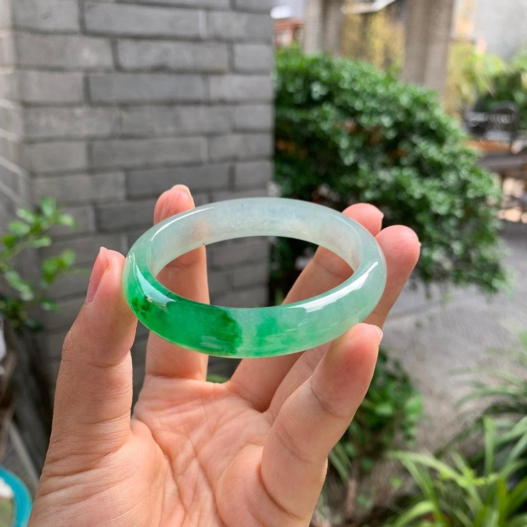 青鸿翡翠手镯