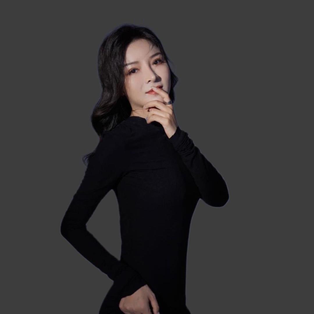 纪梵诗瑞瑞聊水光