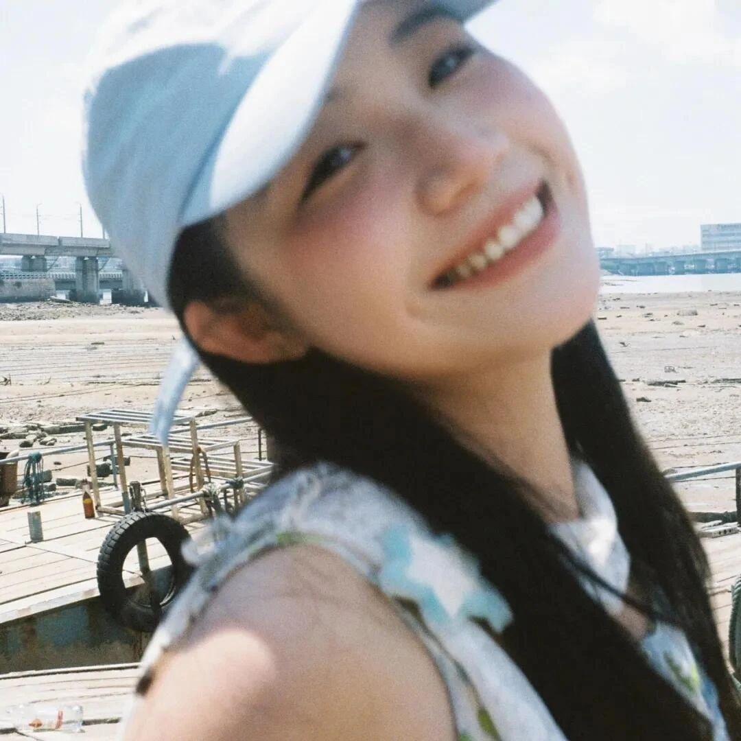 来杯冰块🧊