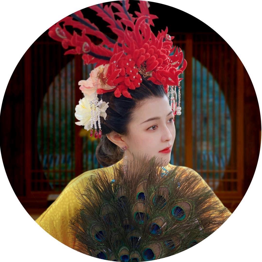 liza女王(酒店人)