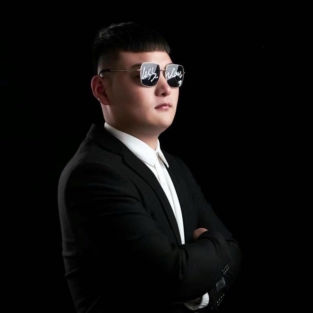 王总青年唢呐第一人演绎传媒