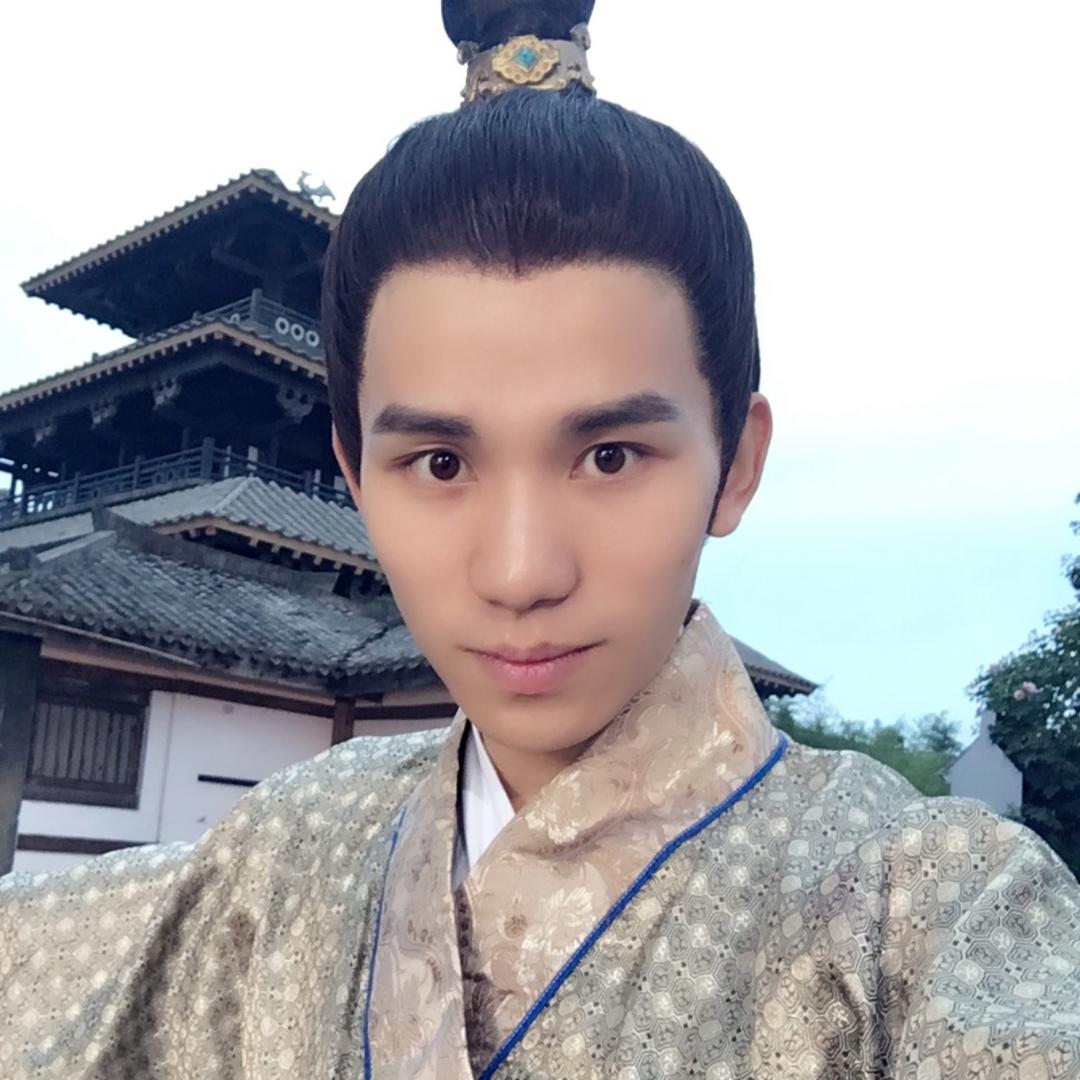 演员_陈朝伟