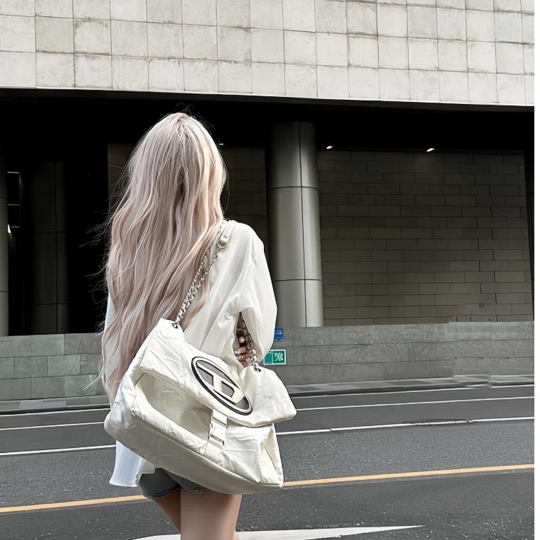 毛毛⌯'ᵕ'⌯